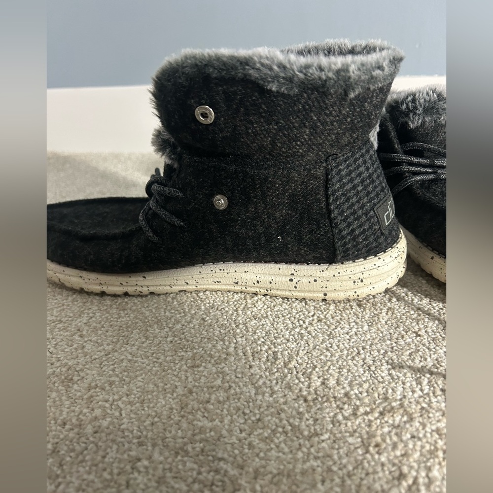 💙HEYDUDE Wendy Britt Wool Folded Shoe size: 9 - Picture 6 of 12